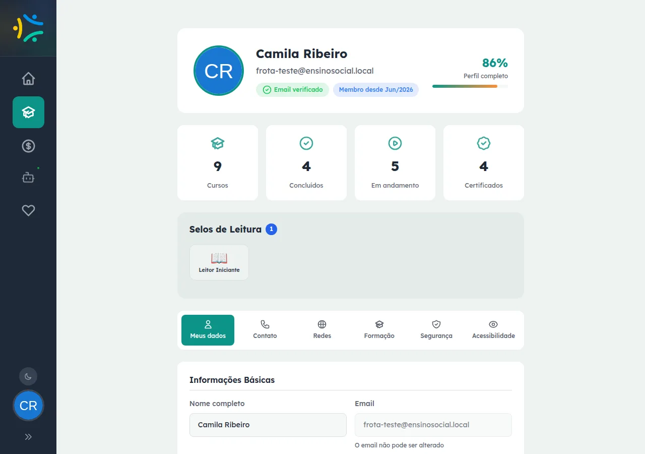 Perfil do aluno no EnsinoSocial mostrando o painel de conquistas com a contagem de certificados.