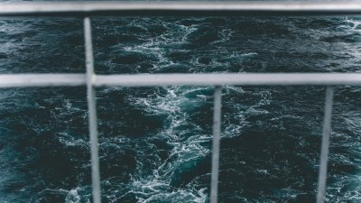 Por que os ventos sopram da terra para o mar durante o dia e, à noite, do mar para a terra?